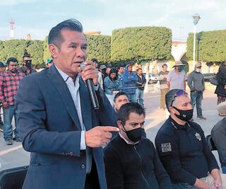 En Hidalgo, hermanos y esposas quieren heredar ayuntamientos