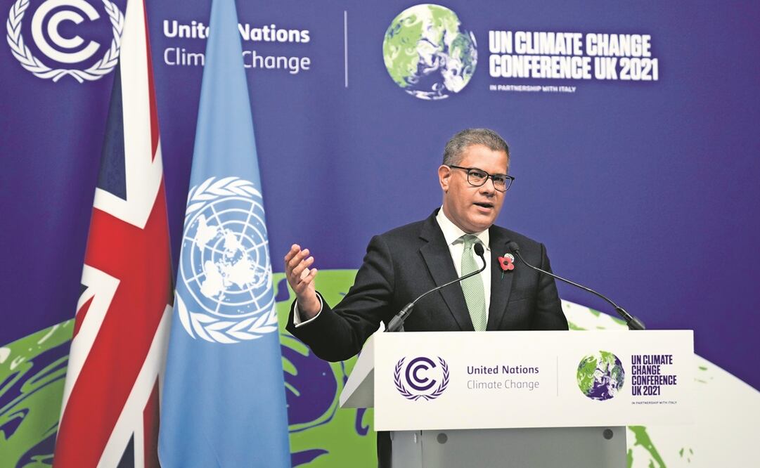 Alok Sharma, presidente de la conferencia, durante una intervención al final de la Cumbre del Clima de la ONU COP26 en Glasgow. Declaró que el acuerdo “es una victoria frágil”. Foto: Alastair Grant/ AP.