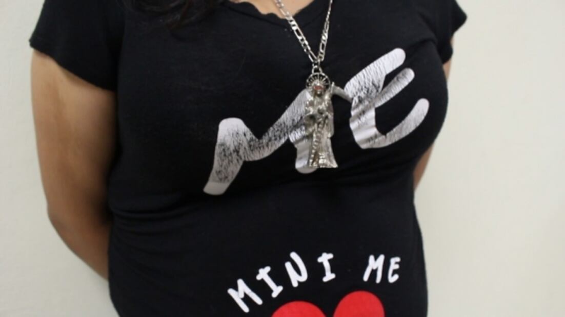 Wendy vive de vender cristal en Tijuana; tiene fe en la Santa Muerte