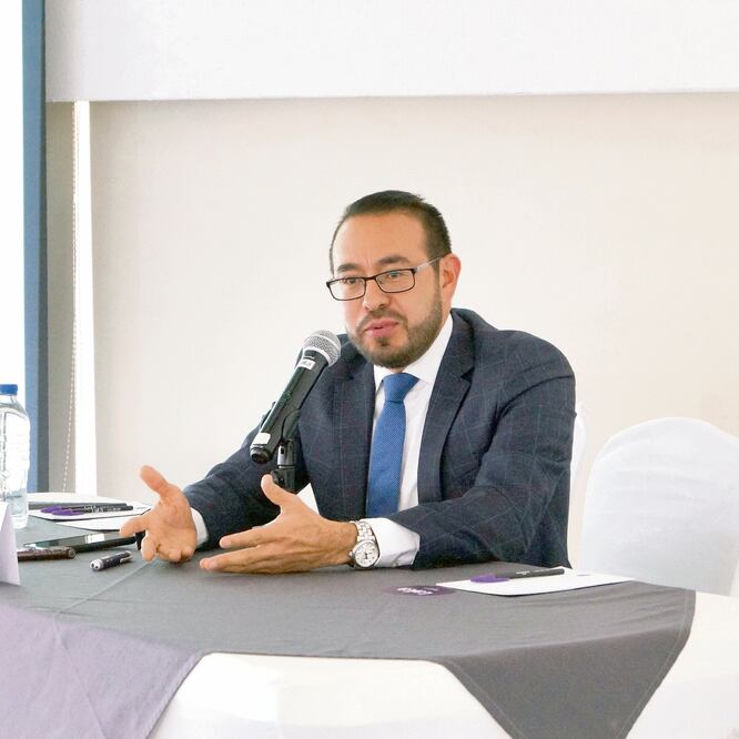 El abogado Edward Martín Regalado dice que si el caso avanza se obtendría una sentencia hasta 2020, lo cual sería totalmente apelable por parte del ex dueño de Ficrea. Foto: CORTESÍA