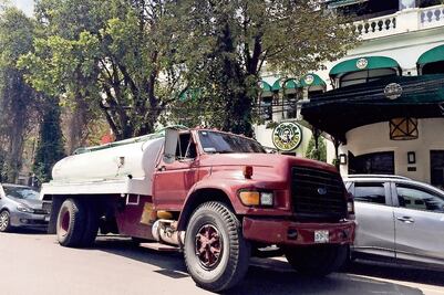 En Polanco se vendieron más tinacos que panes de muerto