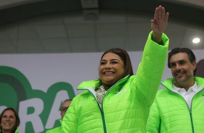 Clara Brugada toma protesta como precandidata única del PVEM a la Jefatura de Gobierno