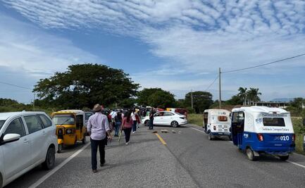 Integrantes de Sección 22 de la CNTE realizan bloqueos en seis puntos carreteros de Oaxaca