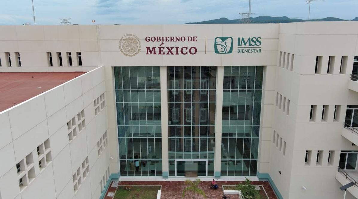 Fachada de un Hospital General del Instituto Mexicano del Seguro Social para el Bienestar (IMSS-Bienestar). Foto: Facebook @SSIMSSBIENESTAR
