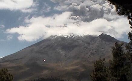Video. Tras fumarola del Popocatépetl, Puebla espera caída de ceniza