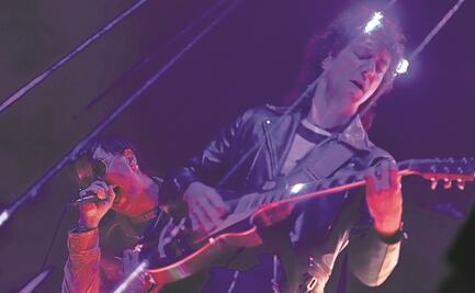 The Strokes descarga dosis de rock y nostalgia