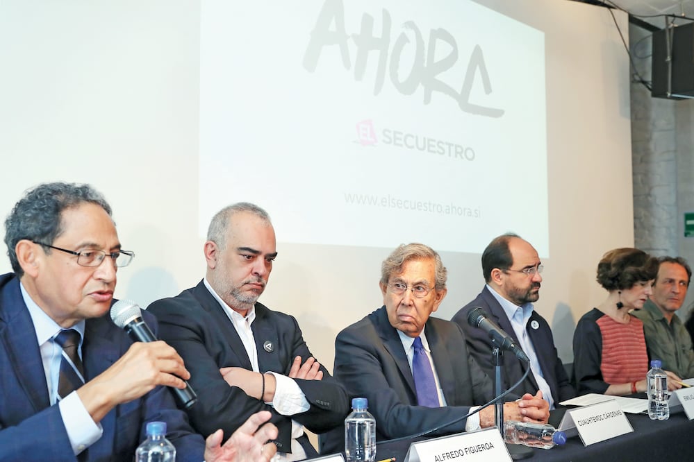 Los integrantes del Consejo Nacional Promotor de Ahora señalan que el desafío para 2018 es frenar el uso de ríos de dinero ilegal (LUCÍA GODÍNEZ. EL UNIVERSAL)