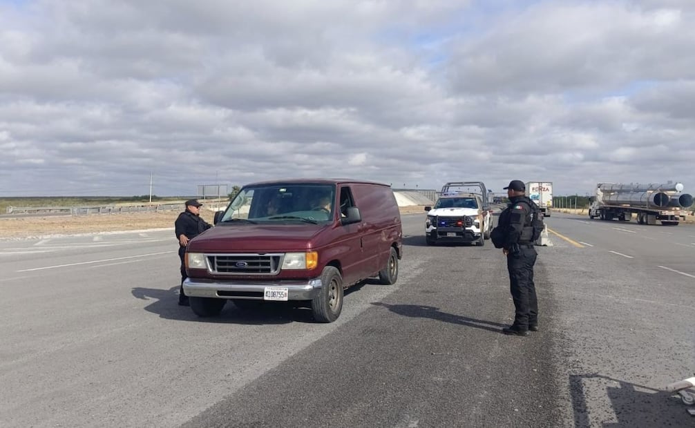 Elementos de seguridad resguardando carreteras del estado (01/12/2025). Foto: Especial