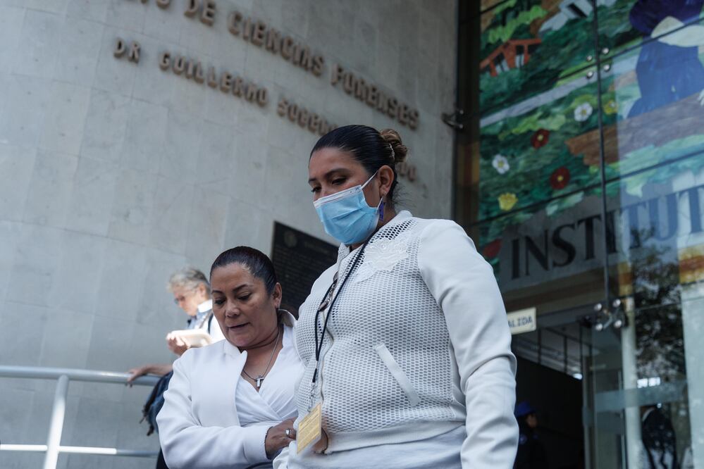 Jacqueline Palmeros, madre de Jael Monserrat, acusó una falta de coordinación entre el Instituto de Ciencias Forenses (INCIFO) y la Fiscalía capitalina, que ha retrasado la entrega de los restos de su hija. (Foto: Yaretzi Osnaya/EL UNIVERSAL)