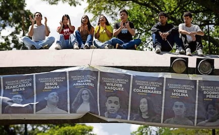 Estudiantes venezolanos exigen liberar a presos políticos