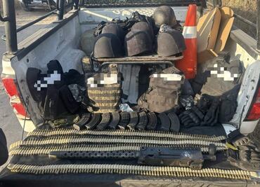 Presuntos sicarios del CJNG abandonan camioneta con arsenal al huir de policías en Guanajuato