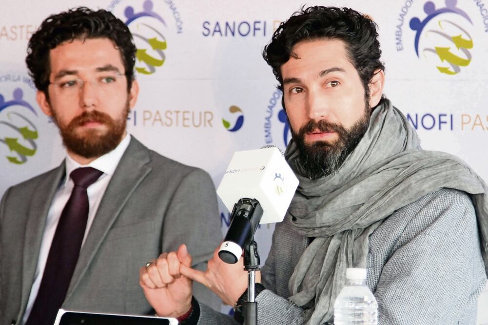 Encabeza la campaña de vacunación contra el dengue (CARLOS MEJIA. EL UNIVERSAL)