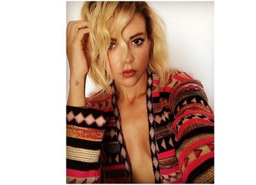 Fernanda Castillo presume abdomen de acero en bikini