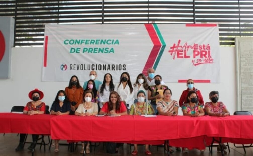 Priistas de varios estados se suman a denuncia contra Layda Sansores