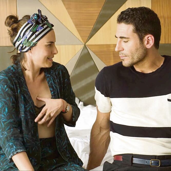 Ana da vida a la chica que intenta interferir en el matrimonio de su amigo. SONY PICTURES