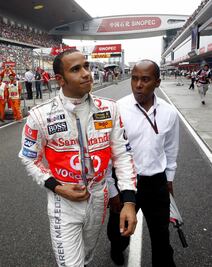Cuando el 'novato' Hamilton dejó escapar el título en el GP de China 2007