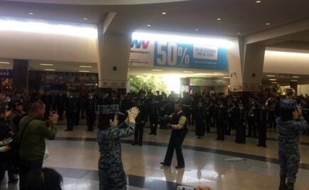 Montan expo de las Fuerzas Armadas en estación Buenavista del Suburbano