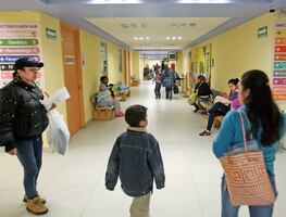 Médicos advierten reducción de cirugías programadas por falta de recursos en el Hospital Infantil; exigen atención a la niñez