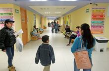 Médicos advierten reducción de cirugías programadas por falta de recursos en el Hospital Infantil; exigen atención a la niñez