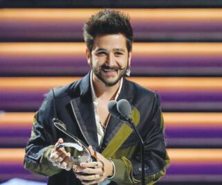 Bad Bunny, Camilo y Grupo Firme dominan en Premio Lo Nuestro