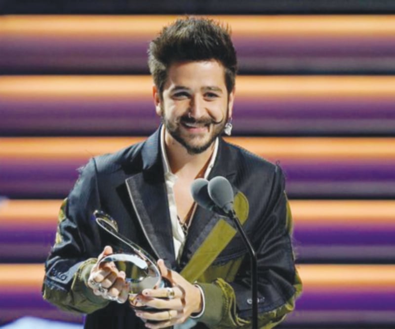 Camilo obtuvo cinco trofeos durante la noche de la premiación. Fotos: TWITTER