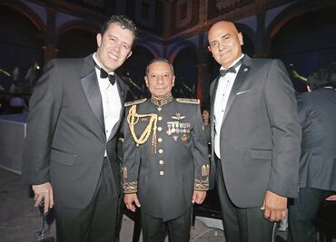 Buscan pacto contra desafíos externos