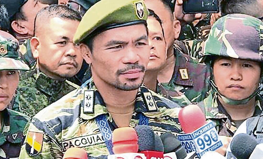 El pugilista prometió unirse a la lucha si la guerra continúa. (AFP)