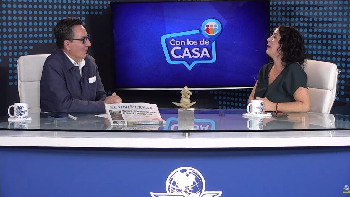 David Aponte, Director General Editorial de EL UNIVERSAL y Maite Azuela columnista. Foto: Captura de pantalla.