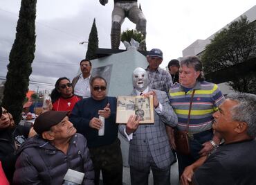 El Hijo del Santo no descarta que una luchadora siga con el legado