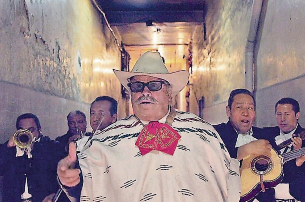 Antonio de Montecristo es un cantante que aparece en Garibaldi. (CANAL ONCE)