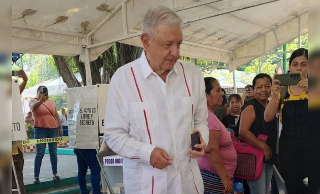 Elección judicial 2025: Entre sorpresa, saludos y halagos a Sheinbaum; así reapareció AMLO al ir a votar