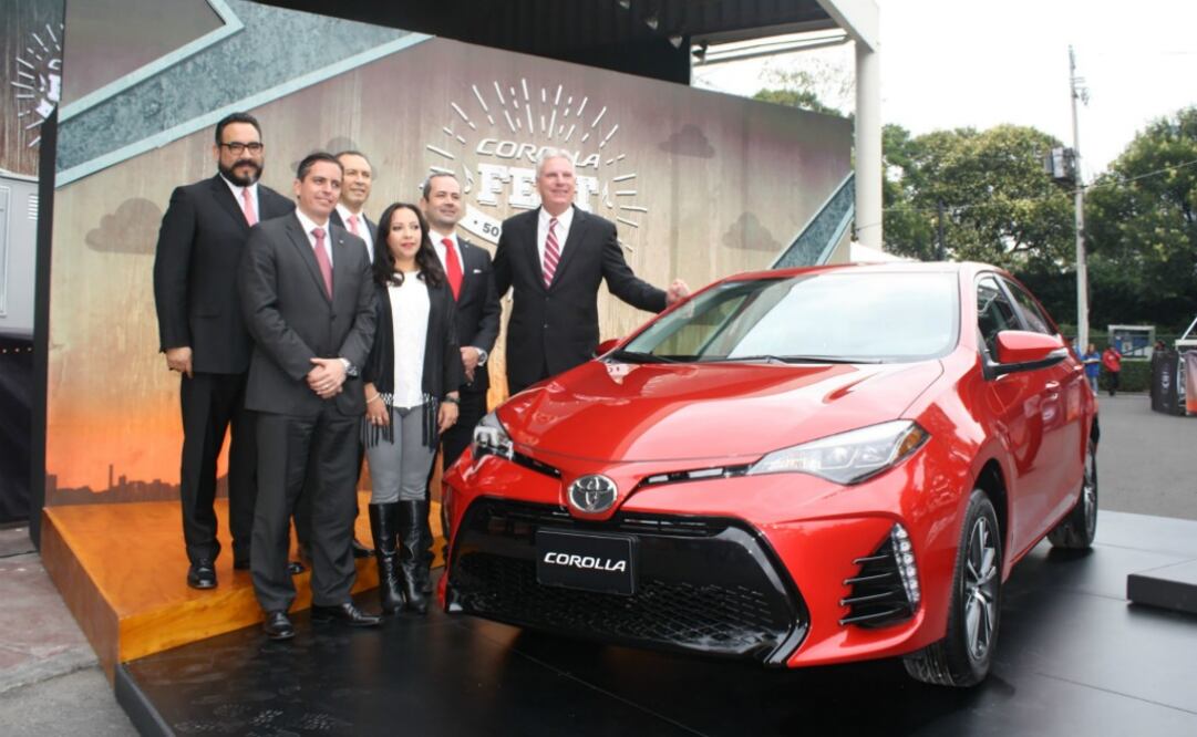 Toyota presenta la evolución del Corolla durante festival musical