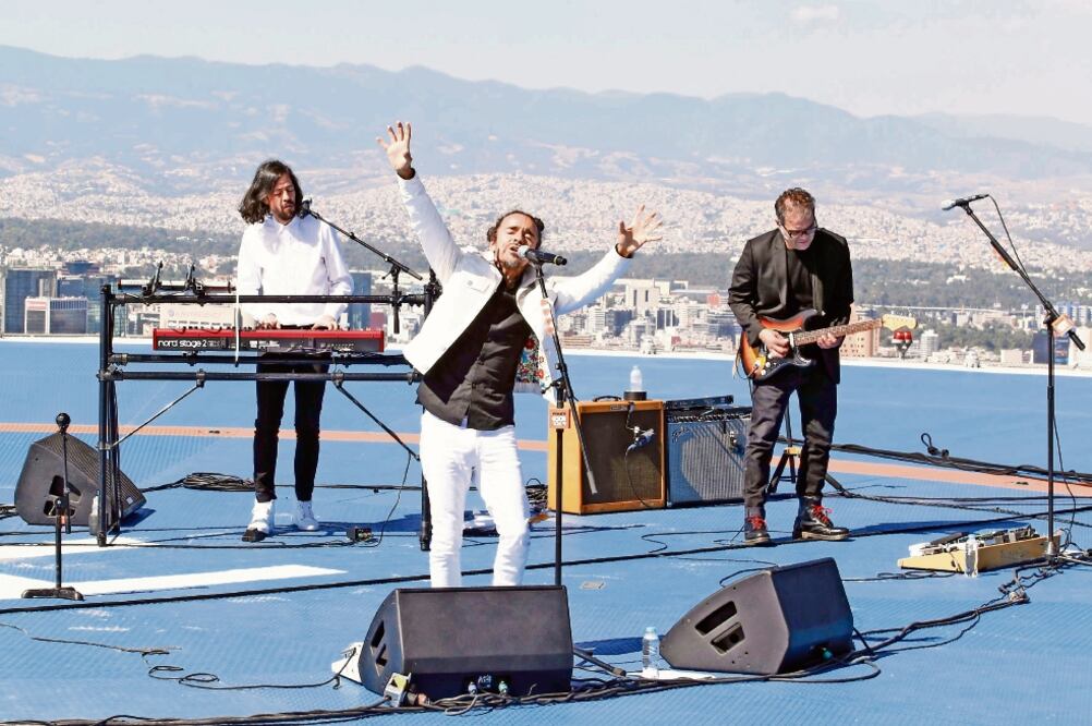 Café Tacvba pone en alto sus ideas