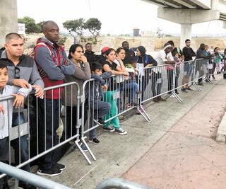 “Cárteles controlan toda la frontera”, dice funcionario estadounidense