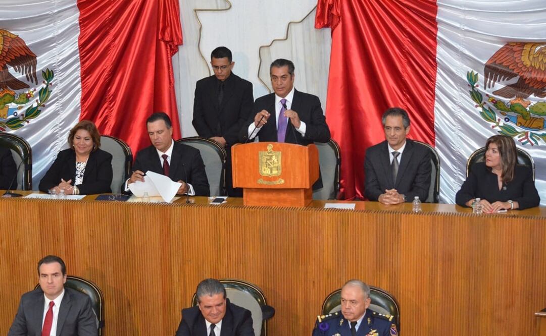 Jaime Rodríguez Calderón, gobernador de Nuevo León, en el Congreso del estado en el inicio del segundo año de sesiones (Foto: Emilio Vásquez)