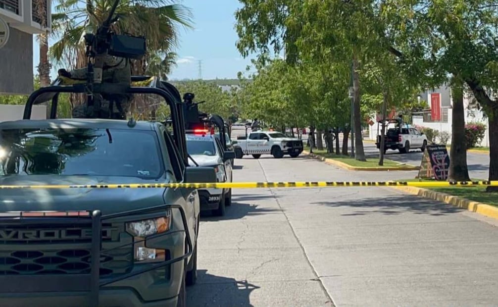 Operativo en una privada de Culiacán deja un detenido; aseguran armas, un lanzagranadas y un vehículo.
Foto: Especial.