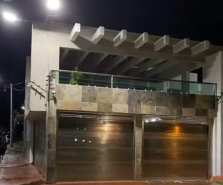 Grupo armado balea casa de alcalde de Acayucan, Veracruz