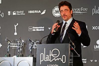 Hollywood no ve por las minorías: Benicio del Toro