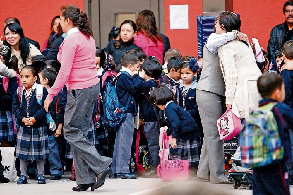 Padres de familia e investigadores coinciden en que las verdaderas ventajas competitivas que la enseñanza privada brinda a los menores recaen en la instrucción del idioma inglés (ARCHIVO. EL UNIVERSAL)