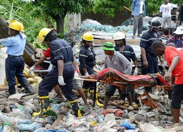 Mueren 17 personas sepultadas por alud de basura en Mozambique