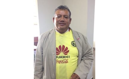 Diputado panista sube a tribuna con playera del América