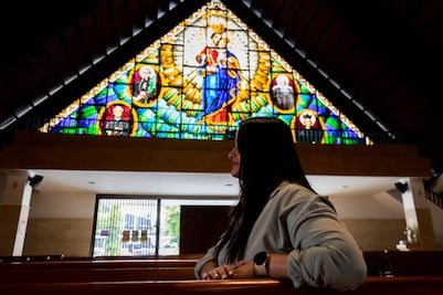 "Un sacerdote me violó y me obligó a abortar": Uno de los mayores escándalos de pederastia en Colombia