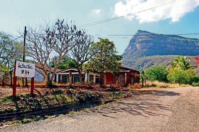 Tras rapto de 5 maestros siguen sin dar clases en 41 escuelas