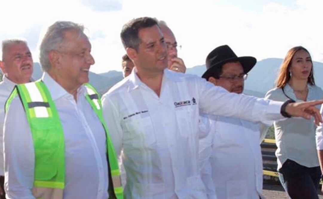 El presidente Andrés Manuel López Obrador y el gobernador de Oaxaca, Alejandro Murat. Foto: Especial
