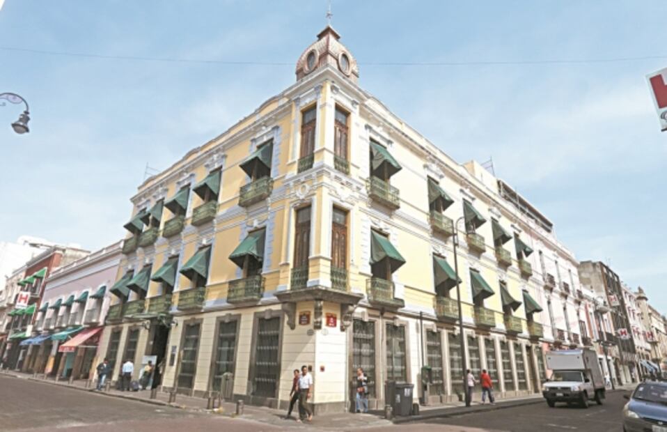 "Mutilaron libros de la Biblioteca Palafoxiana"