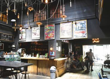 Asaltan a comensales en restaurante de la Portales