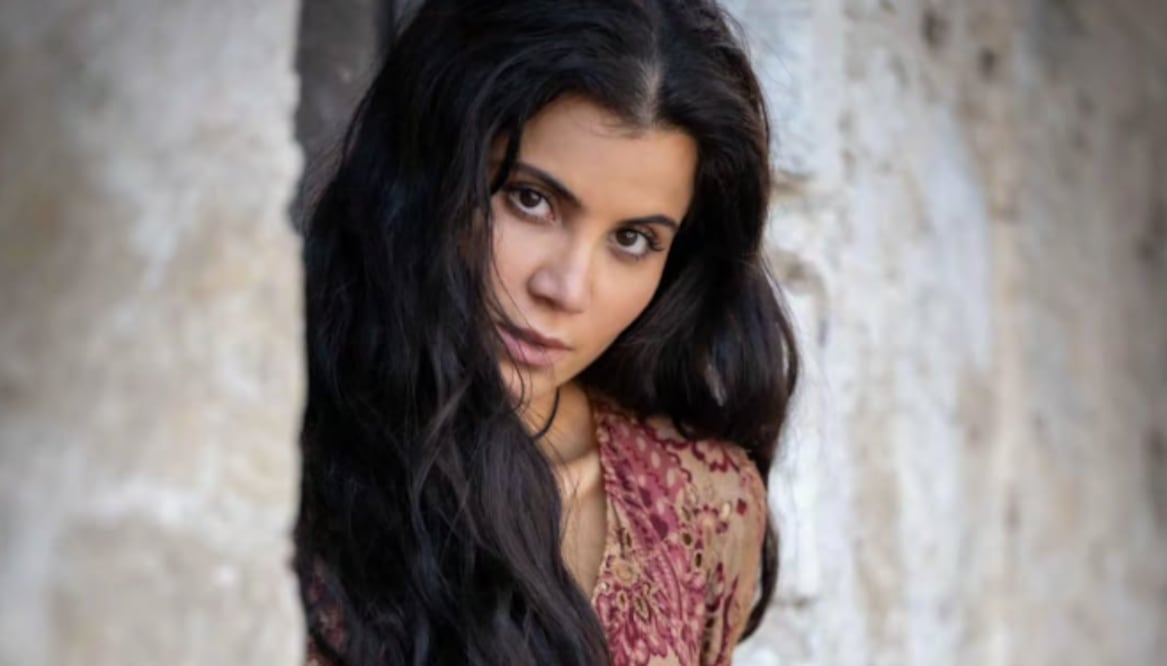 En la actualidad, la actriz Cinthia Aparicio da vida a la villana Isabel Mandujano en la nueva telenovela de Lucero Suárez.
Foto: Instagram, vía @cinthiaparicio