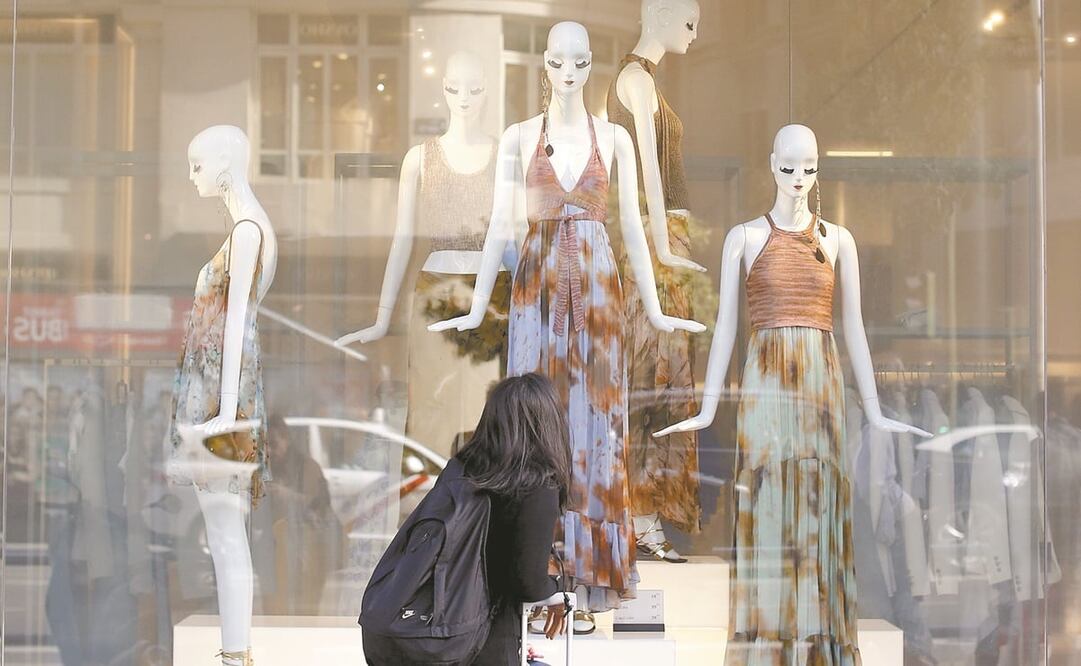 La procuraduría del consumidor indica que cada vez más la ropa deja de ser funcional antes de lo esperado. Foto: ARCHIVO EL UNIVERSAL
