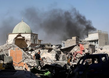 Irak anuncia fin de califato del EI tras capturar mezquita de Mosul