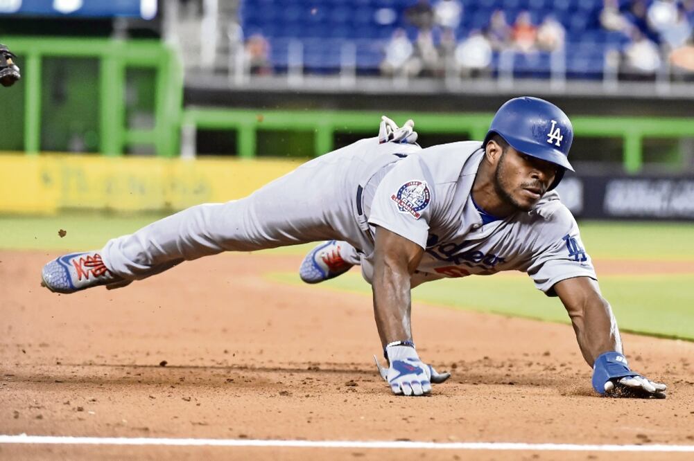 Apenas 17 juegos han ganado los angelinos. ( ERIC ESPADA. AFP )